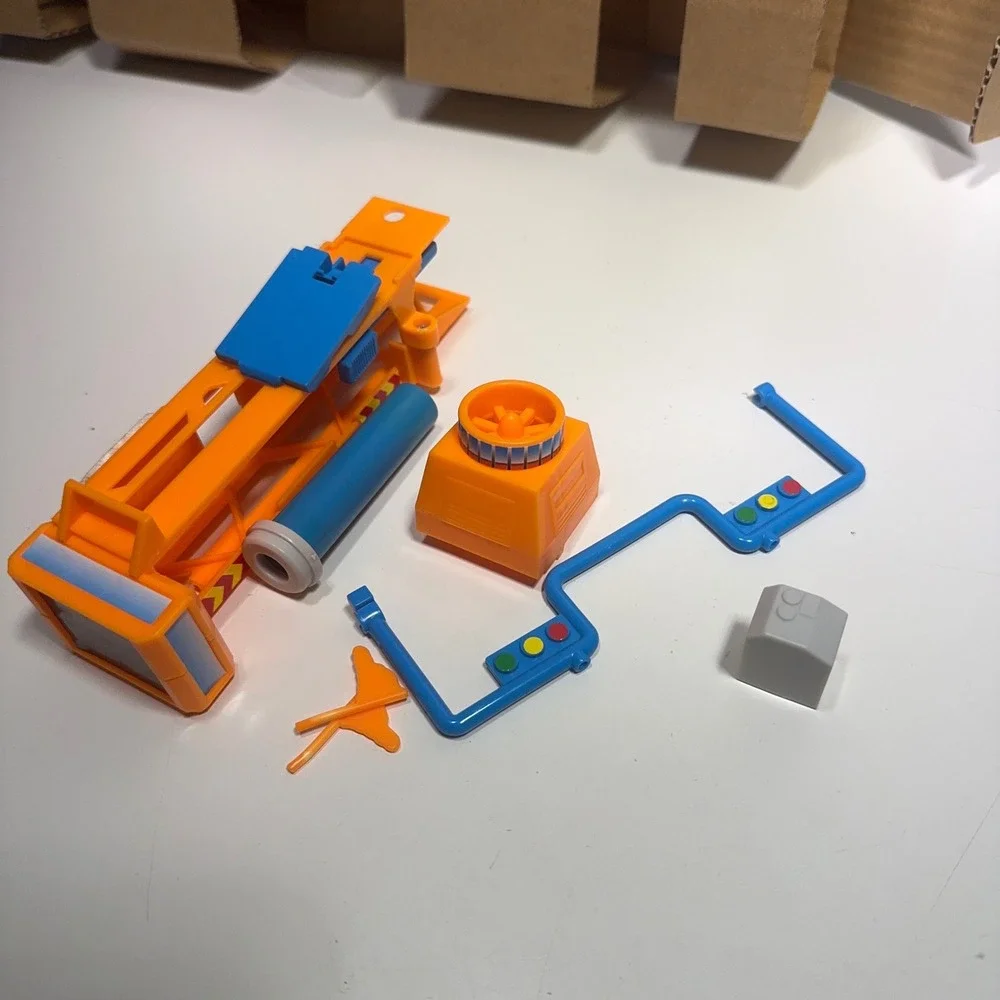 Galoob Micro Machines Double Takes Wheel Works Playset incomplete in Box